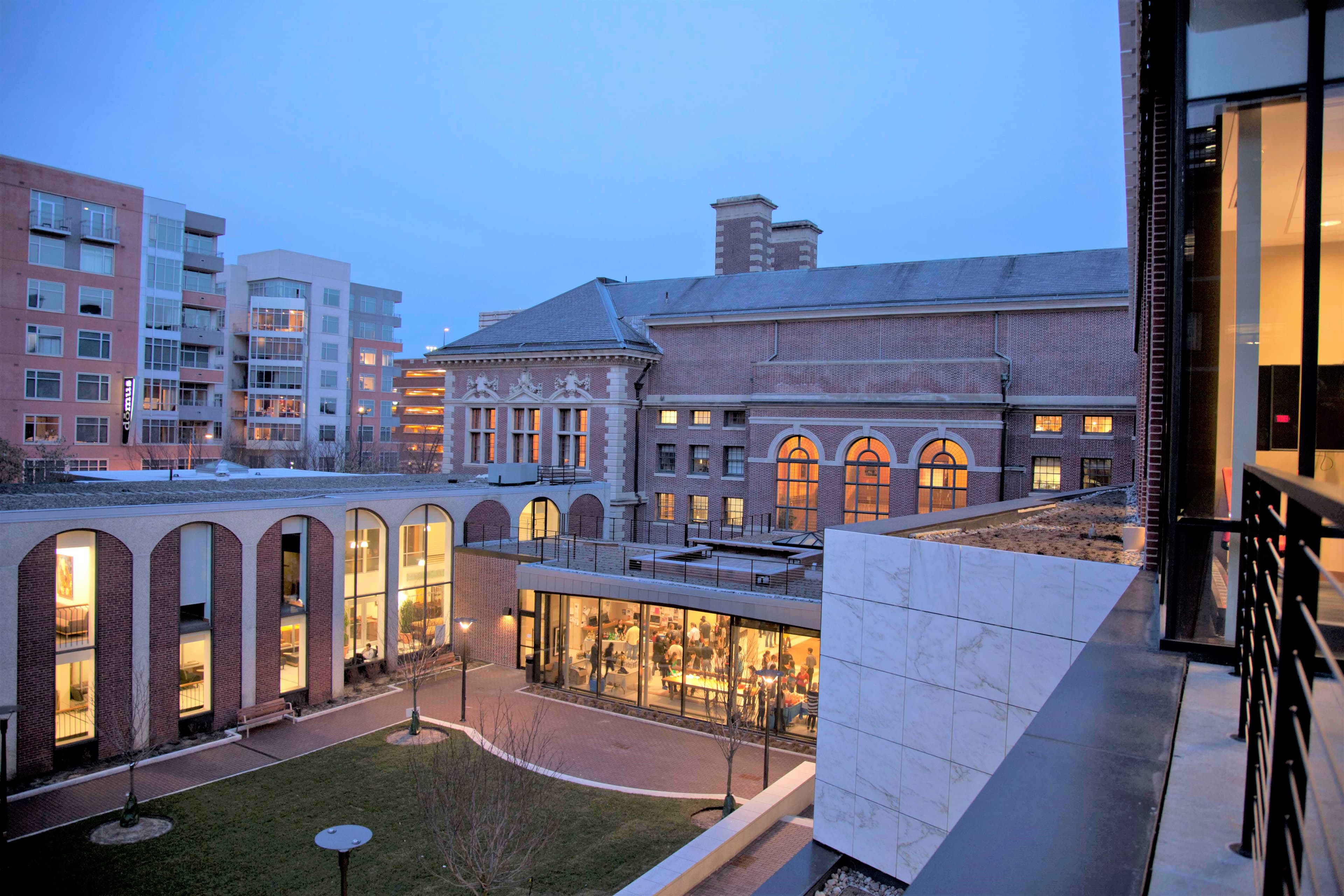Vanderbilt Law & Business Society